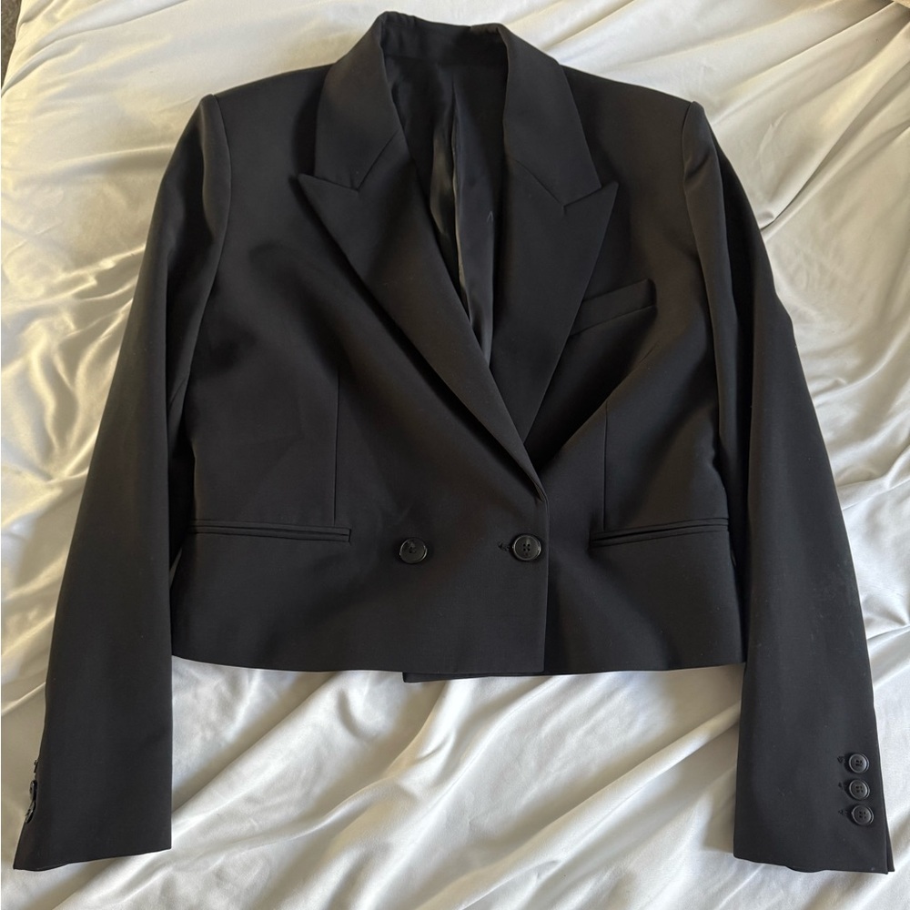 Cropped fitted MANGO blazer